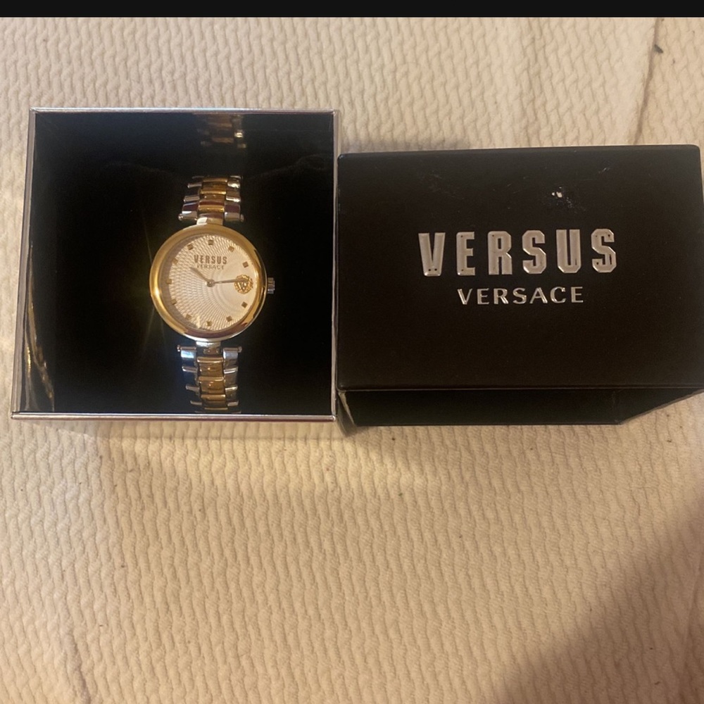 Brand new watch, never took it out of box, hot as a gift but I have to many